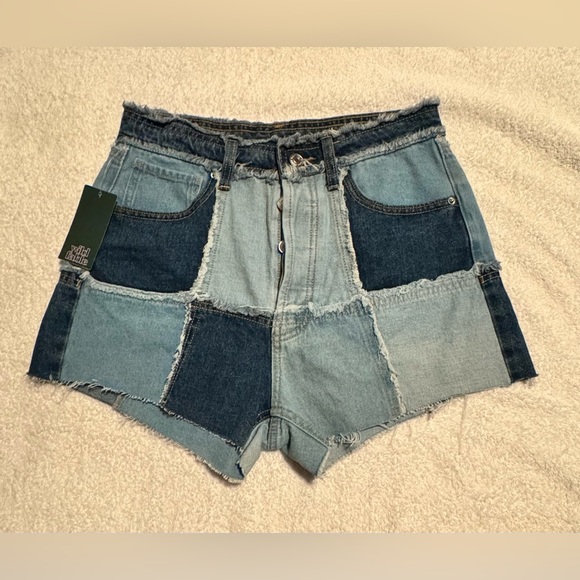 - Wild Fable Women's Blue Shorts - Picture 3 of 9